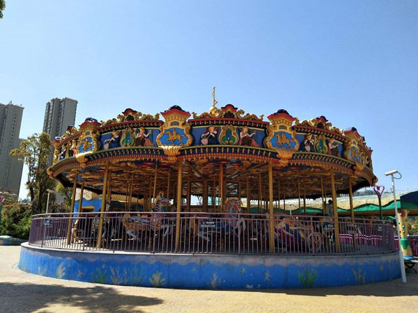 38座豪華轉(zhuǎn)馬游樂(lè)設(shè)備